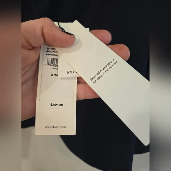 Calvin Klein Navy Blue Unisex Blazer. Slim Fit. NEW WITH TAGS. - Picture 6 of 9